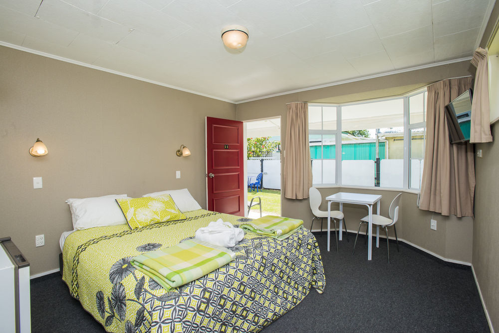 Colonial On Gladstone Motel Gisborne Exterior photo